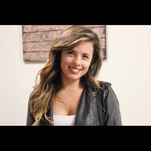 Meet your Posher, Abby